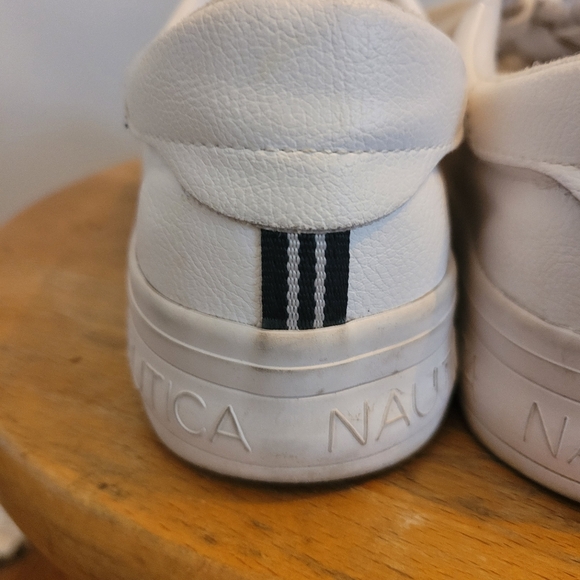 Nautica women's white sneaker - Picture 10 of 16